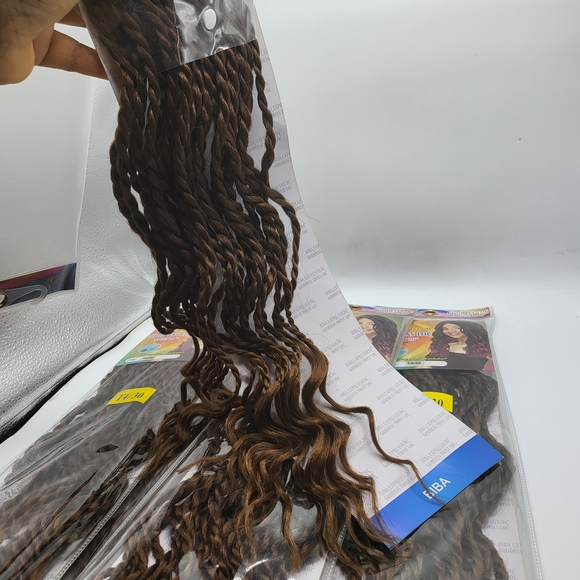 Goddess Loc Twist 20" 5pks - Coloits 1 1b/30 1b/burgandy - Picture 9 of 16